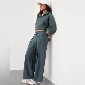 NWT Athleta Pinnacle Eden Cargo Trouser Size 4/P